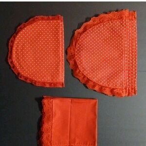 Vintage Oval Lace Trimmed Placemats Red With Hearts With Red Matching Napkins